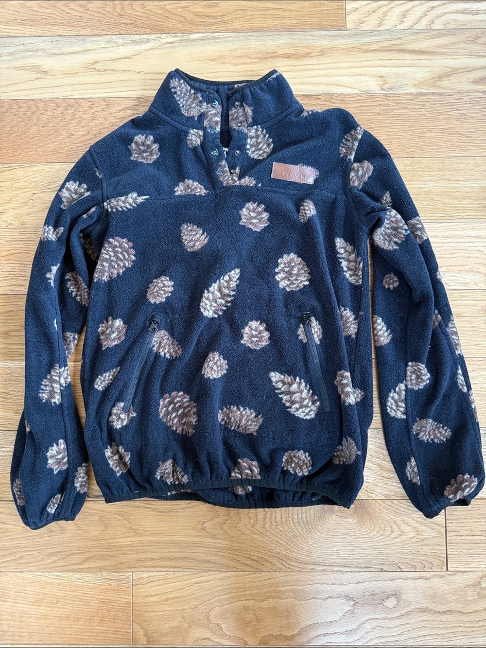 Kavu Fleece Pullover with Pinecone Print